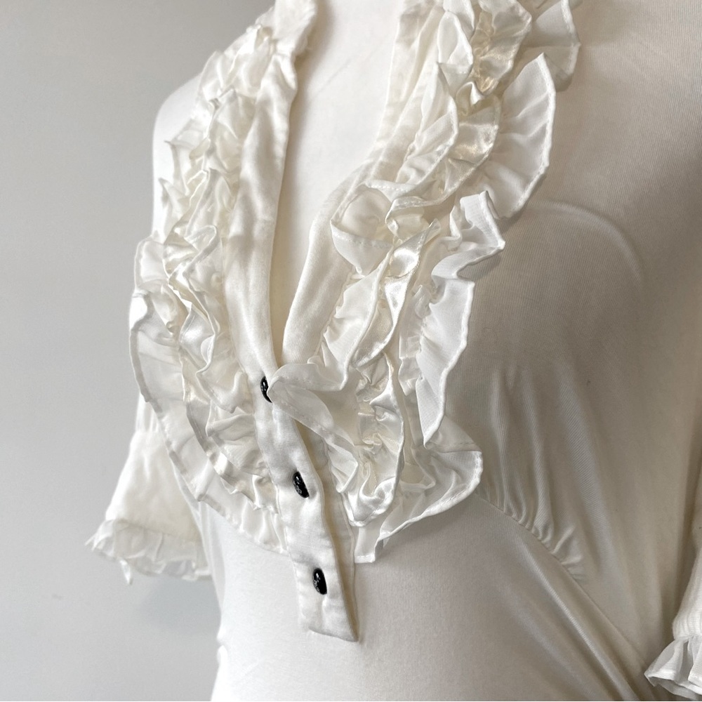 VINTAGE | Ruffle V-Neck Top